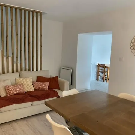 Moderne Pour 8 Pers. A 800m De La Avec Grande Terrasse Et Jardin - Fr-1-778-23 بيت للعطل *