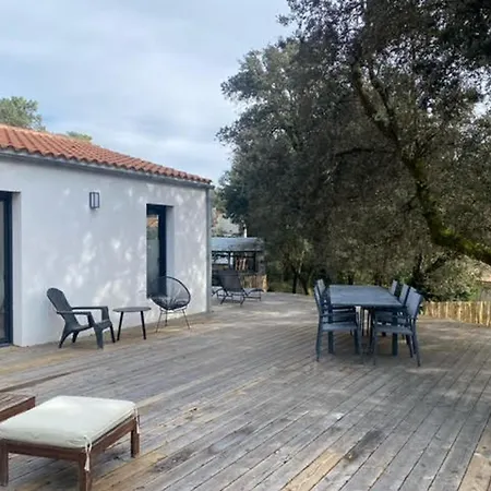 Moderne Pour 8 Pers. A 800m De La Avec Grande Terrasse Et Jardin - Fr-1-778-23 * سا جورج دوليه